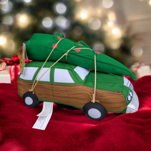 7.8 in. Animated Bump and Go-National Lampoon's Christmas Vacation Station Wagon - Picture 3 of 5